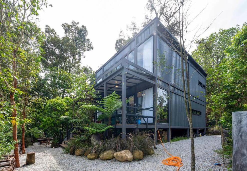 The Estate Hulu Rening - Private Retreat Cabin Batang Kali Exterior photo